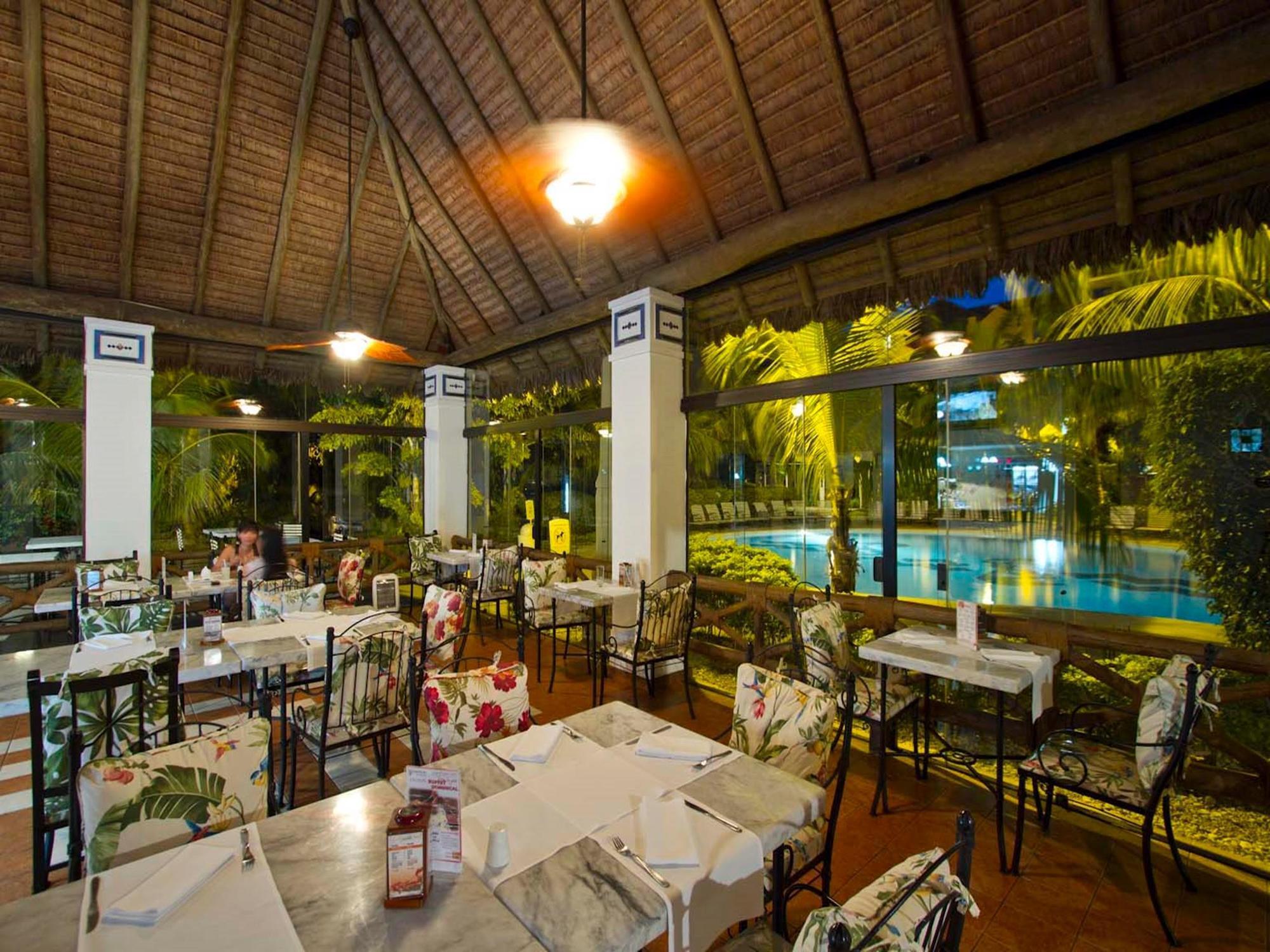 Buganvillas Hotel Suites Santa Cruz de La Sierra Exterior photo
